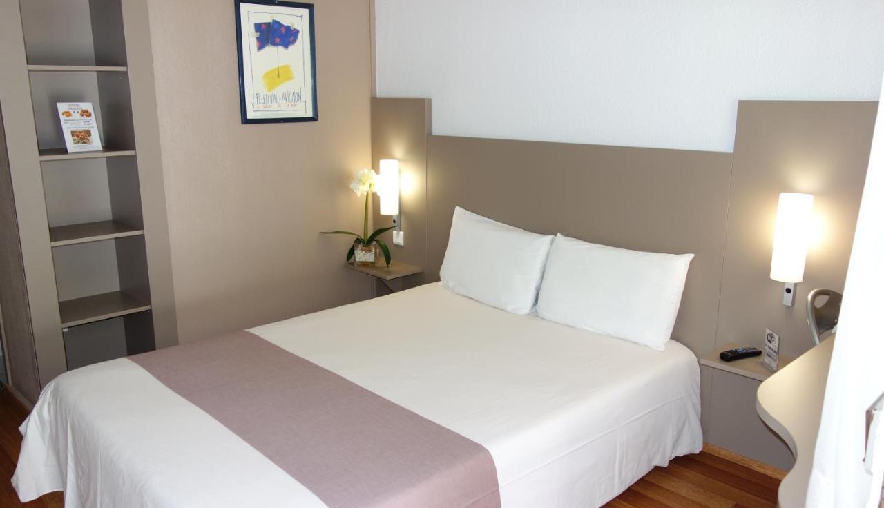Hotel Cristol Aviñón Habitación foto